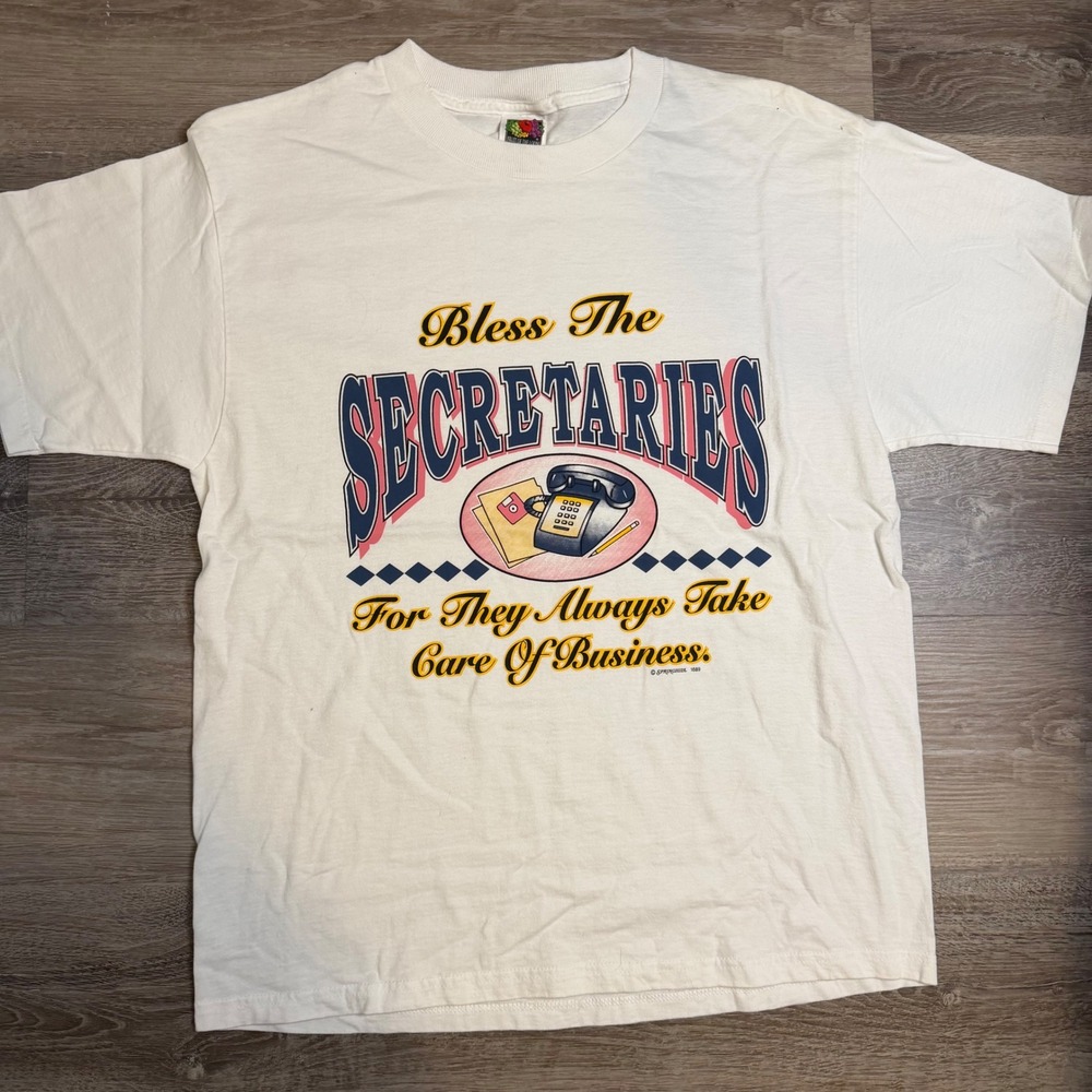 Vintage 1989 Fruit of the Loom Bless The Secretaries Graphic T-Shirt White Large